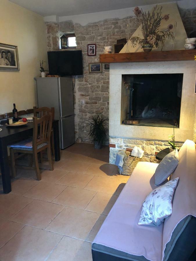 Apartment Teta Jana Smoljanci